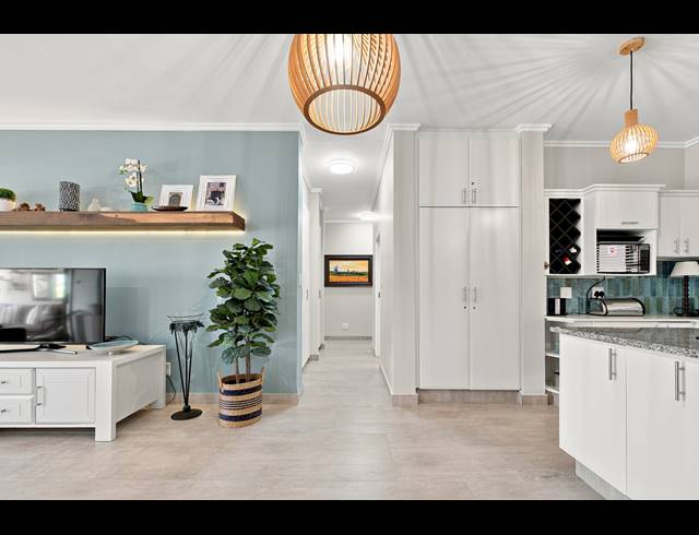 3 BEDROOM APARTMENT FOR SALE IN PALM LAKES ESTATE
